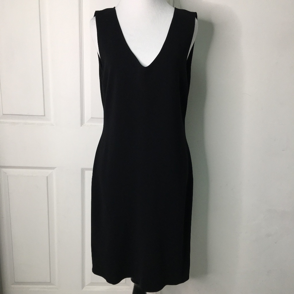 Genny Black Sheath V Neck Sleeveless Dress Size 10